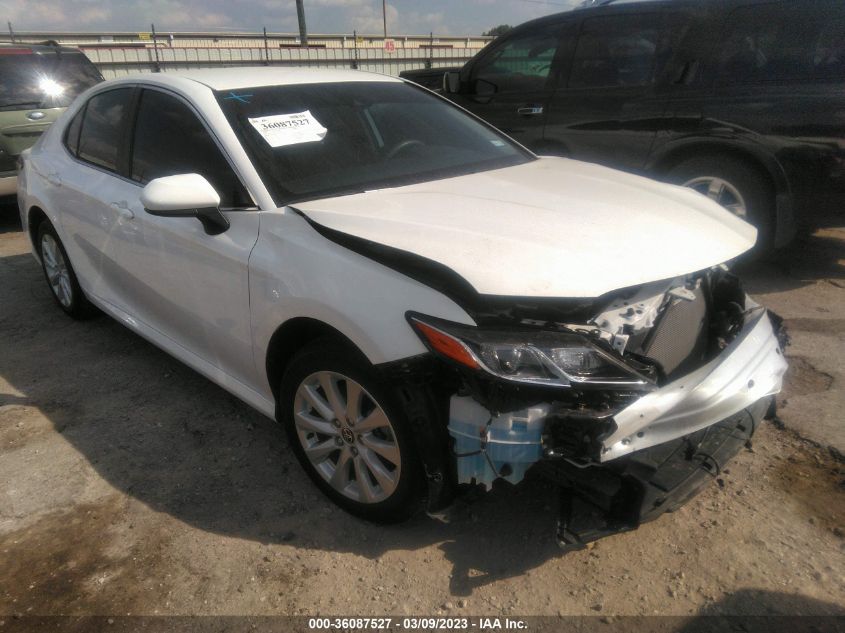 2020 TOYOTA CAMRY LE - 4T1C11AK3LU979084