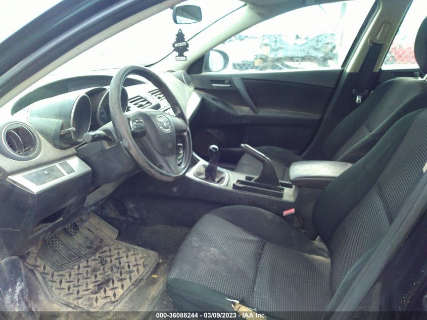 2013 MAZDA MAZDA3 I SV - JM1BL1TF5D1751018