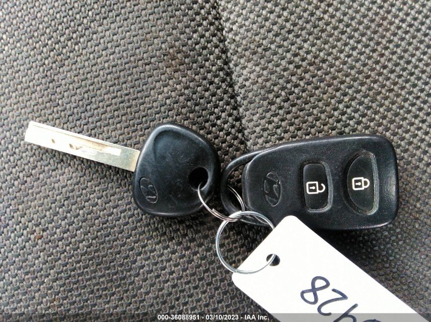 2013 HYUNDAI ACCENT GS - KMHCT5AE8DU066043