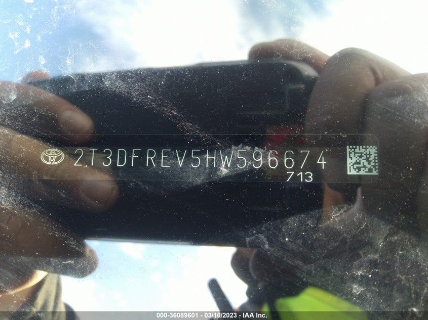 VIN 2T3DFREV5HW596674 2017 TOYOTA RAV4 LIMITED/PLATINUM