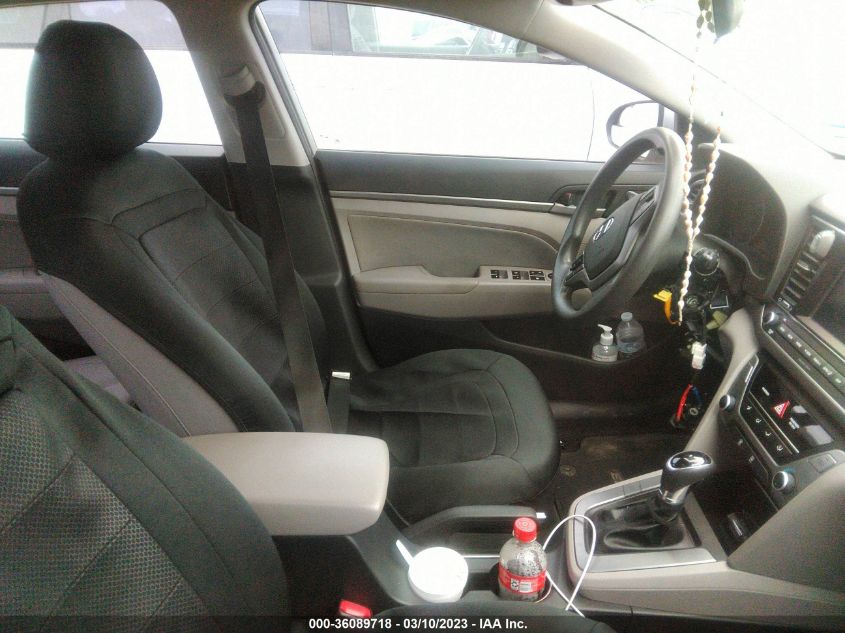 2017 HYUNDAI ELANTRA SE - 5NPD84LF1HH186521