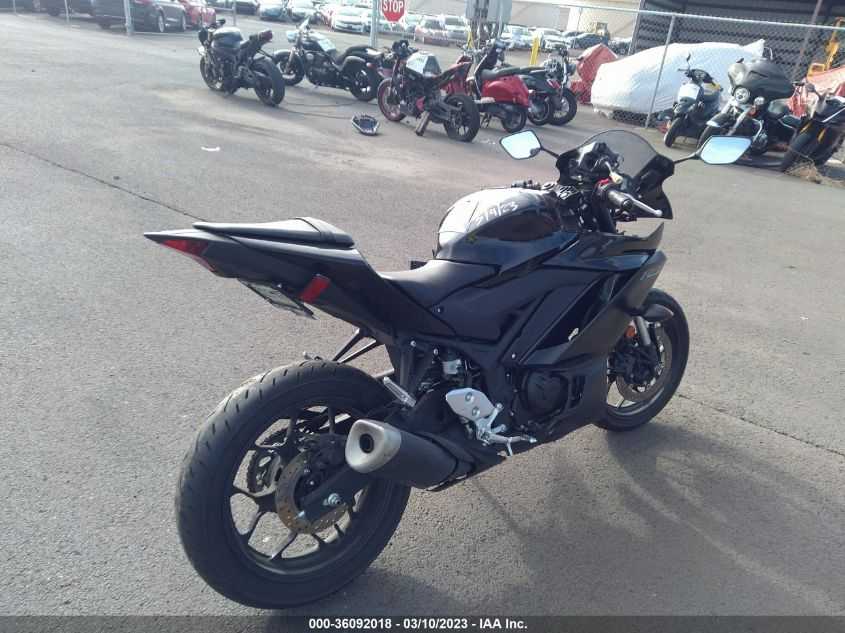 2022 YAMAHA YZFR3 A MH3RH18Y8NK008621