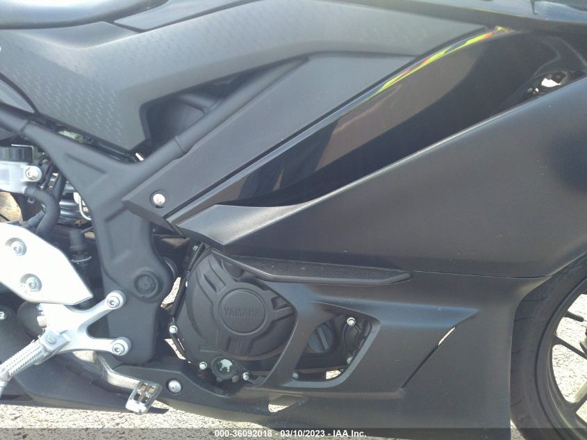 2022 YAMAHA YZFR3 A MH3RH18Y8NK008621