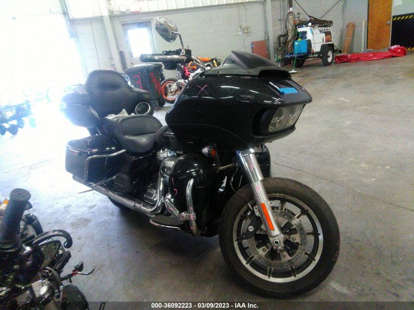 2017 HARLEY-DAVIDSON FLTRU - 1HD1KGD15HB687680