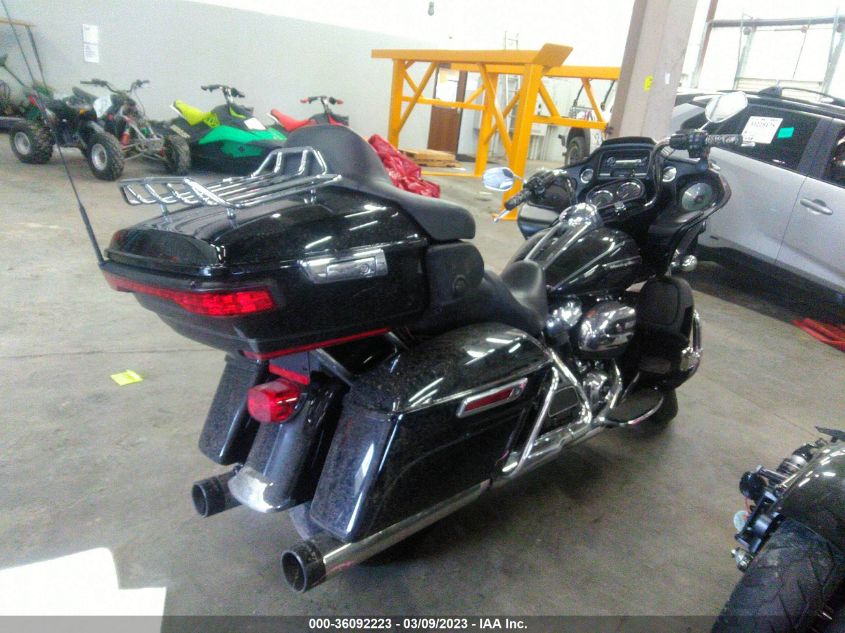 2017 HARLEY-DAVIDSON FLTRU - 1HD1KGD15HB687680