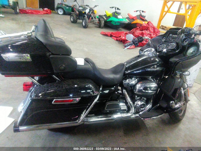 2017 HARLEY-DAVIDSON FLTRU - 1HD1KGD15HB687680