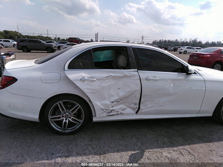 VIN WDDZF4JBXJA364022 2018 MERCEDES-BENZ E-CLASS E 300