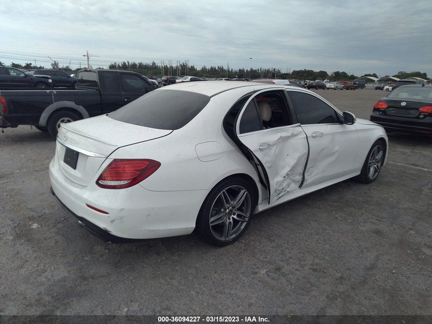 VIN WDDZF4JBXJA364022 2018 MERCEDES-BENZ E-CLASS E 300