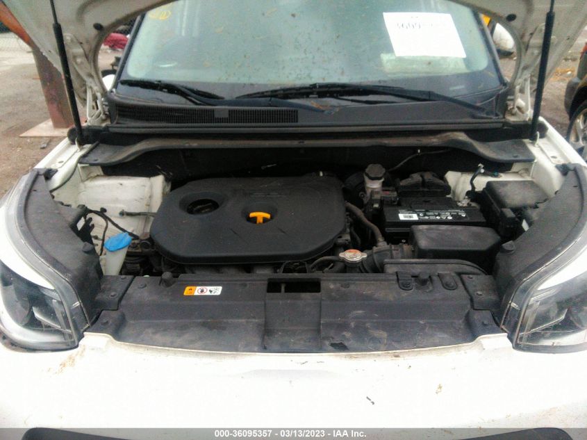 2015 KIA SOUL + - KNDJP3A58F7136713