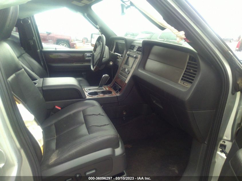 2014 LINCOLN NAVIGATOR - 5LMJJ2H58EEL01924