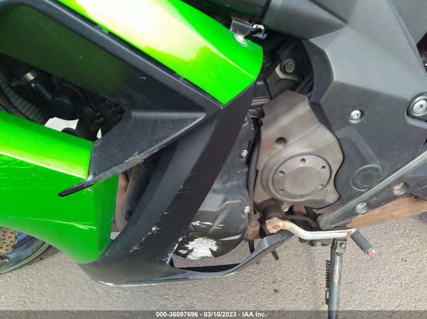 2014 KAWASAKI EX650 F - JKAEXEF14EDA17606