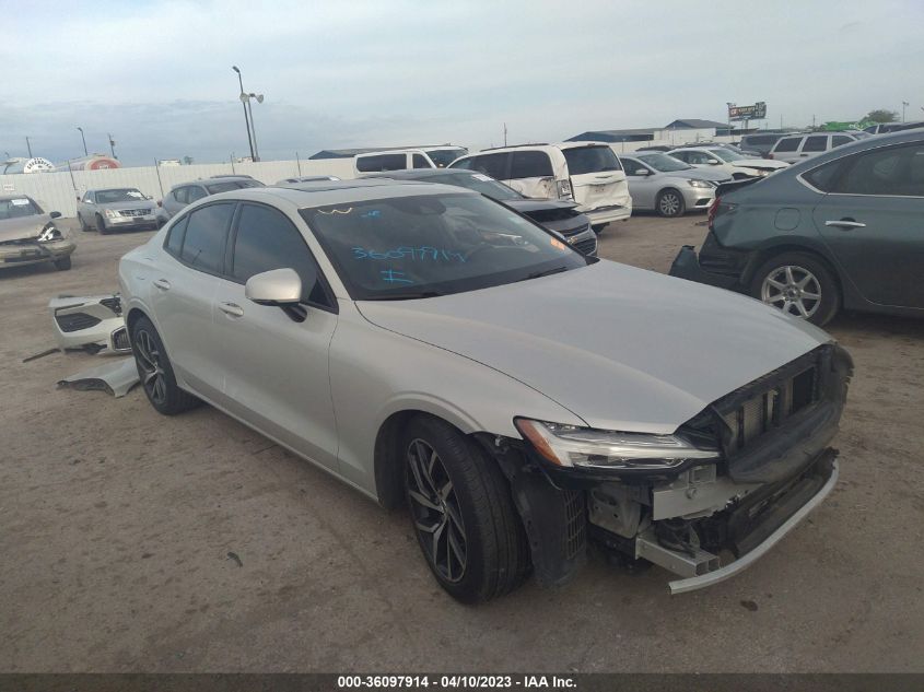 2019 VOLVO S60 MOMENTUM - 7JRA22TK9KG006611
