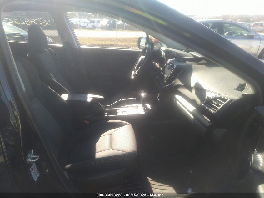 VIN JF2GTADC3J8211178 2018 SUBARU CROSSTREK PREMIUM