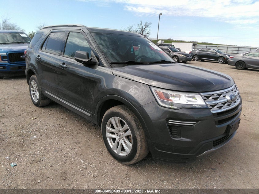 FORD EXPLORER XLT 2019