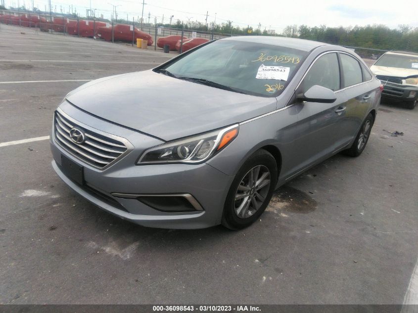 2016 HYUNDAI SONATA 2.4L SE - 5NPE24AF2GH365061