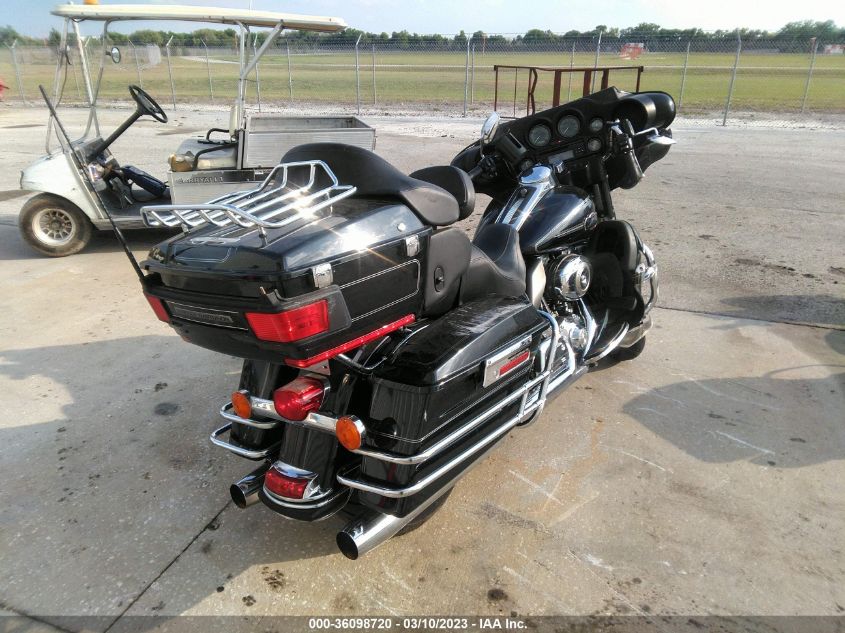 2011 HARLEY-DAVIDSON FLHTCU 1HD1FC418BB668206