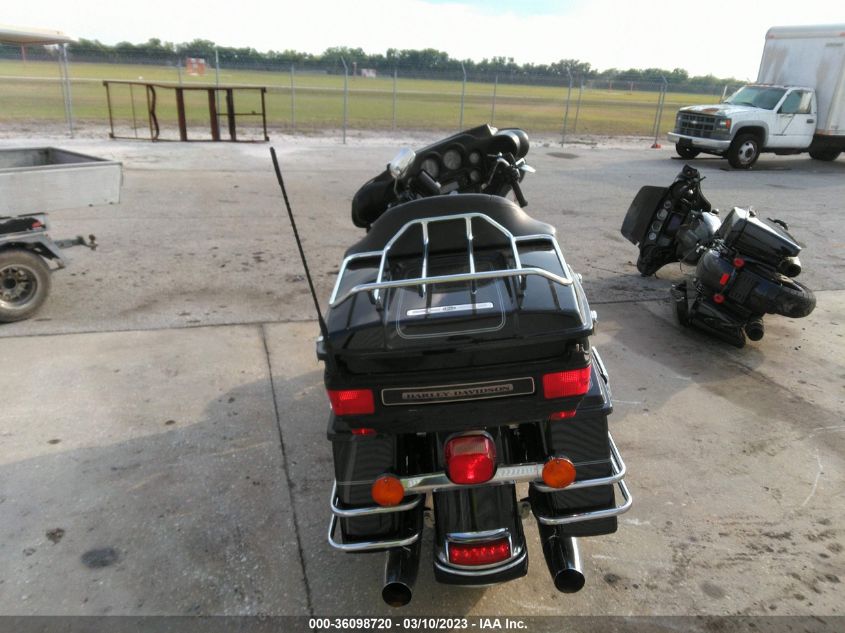2011 HARLEY-DAVIDSON FLHTCU 1HD1FC418BB668206