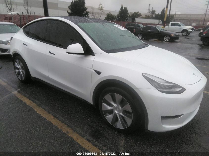 5YJYGAEE7MF215679 TESLA MODEL Y LONG RANGE 2021