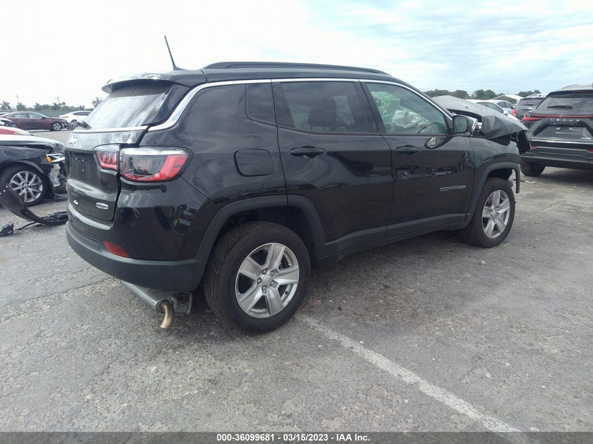 VIN 3C4NJDBB3NT216136 2022 JEEP COMPASS LATITUDE