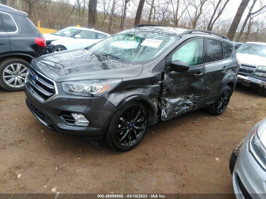 2017 FORD ESCAPE SE - 1FMCU9GD1HUB00770