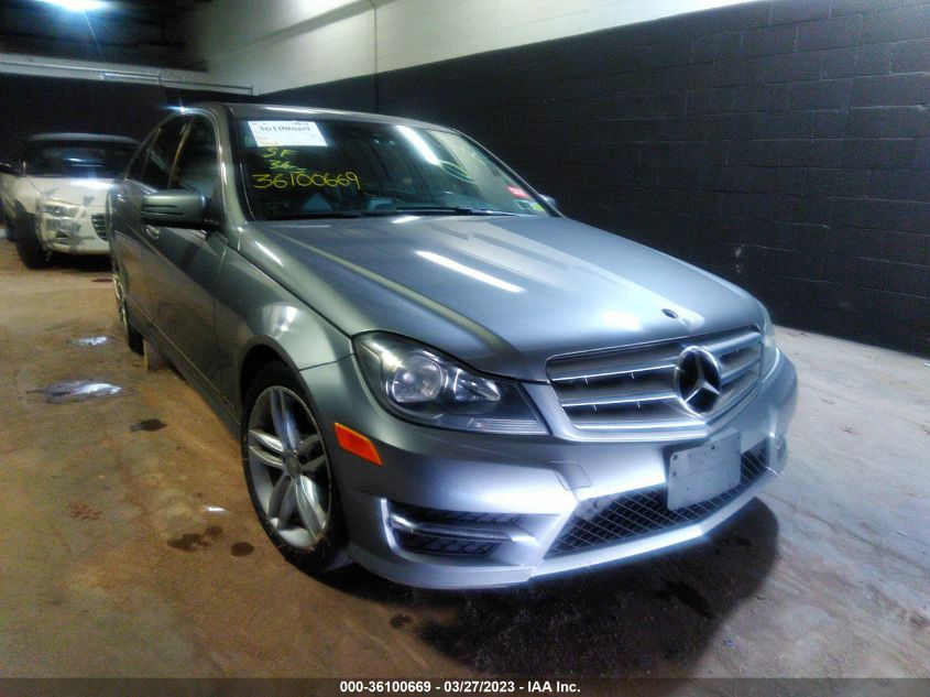 2013 MERCEDES-BENZ C-CLASS C 300 - WDDGF8AB2DR281947