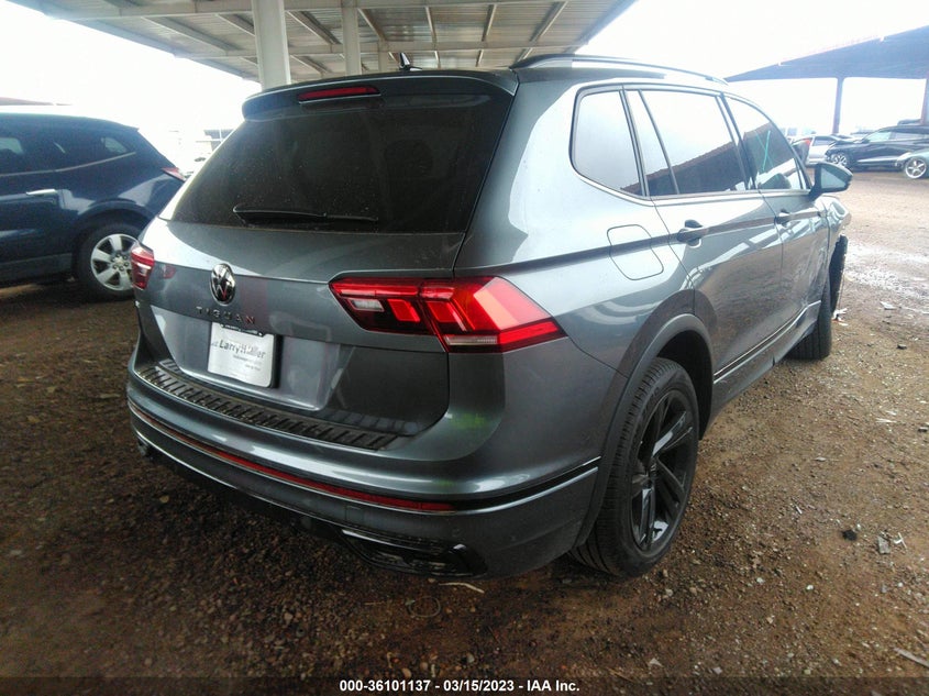VIN 3VVCB7AX4PM018201 2023 VOLKSWAGEN TIGUAN SE R-LINE BLACK