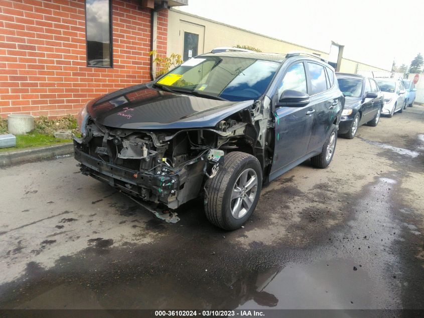 2015 TOYOTA RAV4 XLE - JTMRFREV6FD114083
