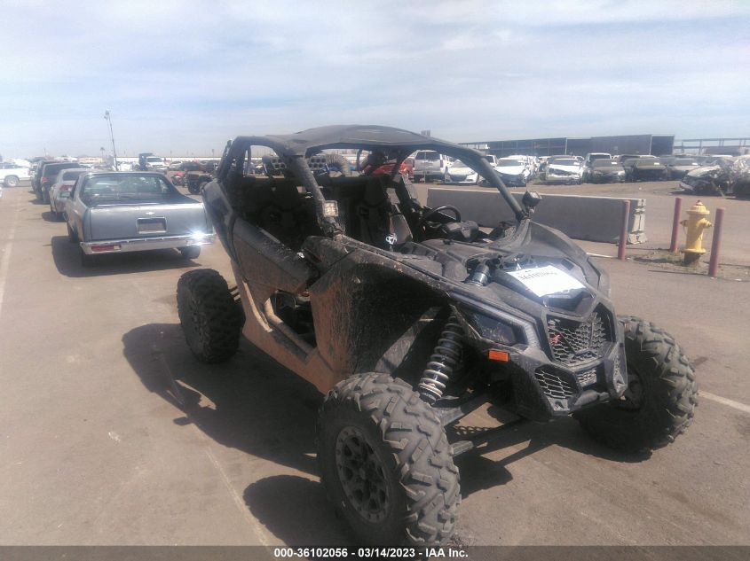 2017 CAN-AM MAVERICK X3 X RS TURBO R - 3JBVXAW2XHK001843