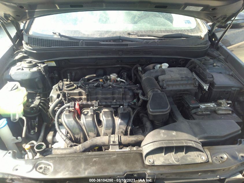 2013 HYUNDAI SONATA SE - 5NPEC4AC3DH577112