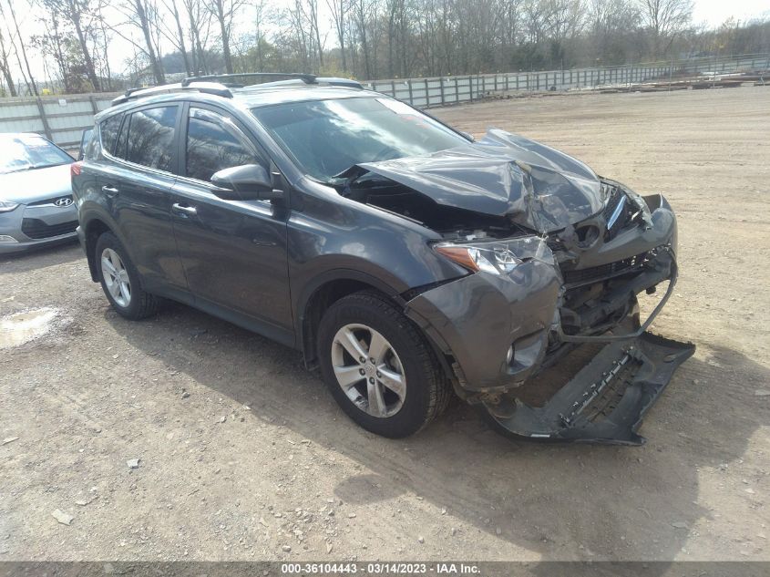 2014 TOYOTA RAV4 XLE - JTMRFREV3ED081980