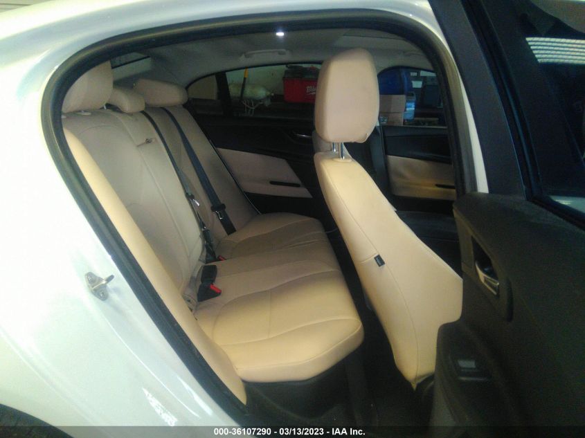 2017 JAGUAR XE 25T PREMIUM SAJAD4BG8HA968963