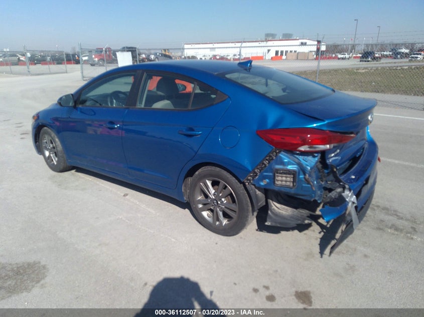 VIN 5NPD84LF3HH070561 2017 HYUNDAI ELANTRA SE