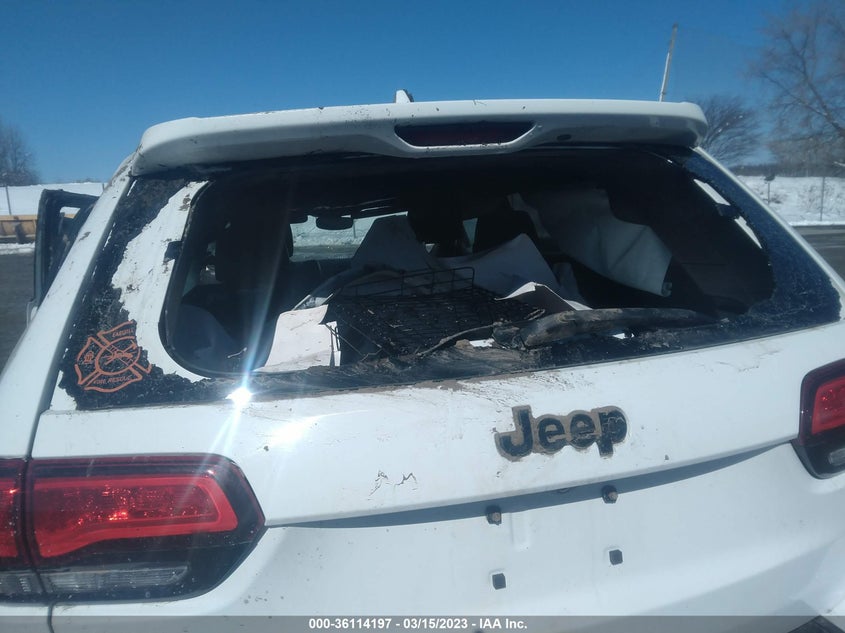 VIN 1C4RJFAGXJC491647 2018 JEEP GRAND CHEROKEE ALTITUDE