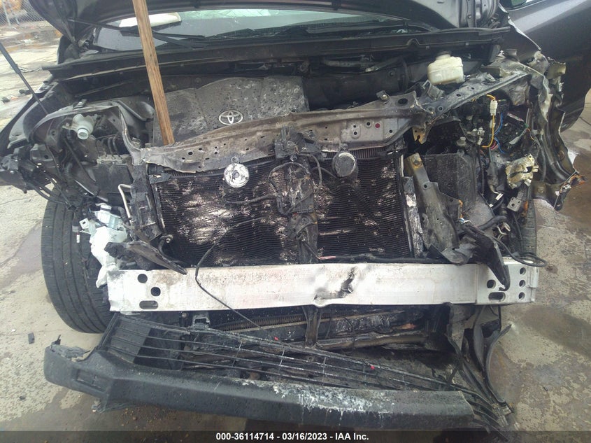 VIN 5TDKZRFH0HS511071 2017 TOYOTA HIGHLANDER XLE/SE