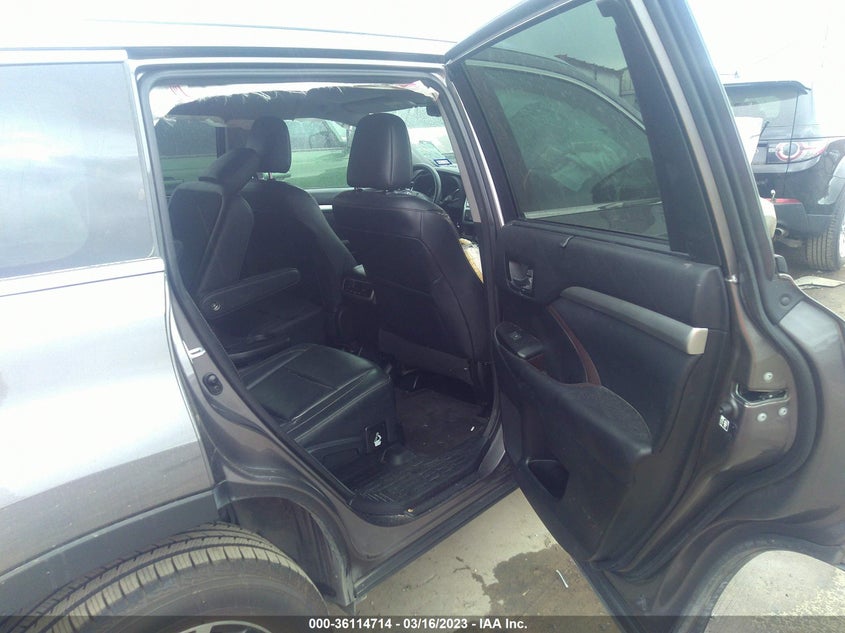 VIN 5TDKZRFH0HS511071 2017 TOYOTA HIGHLANDER XLE/SE