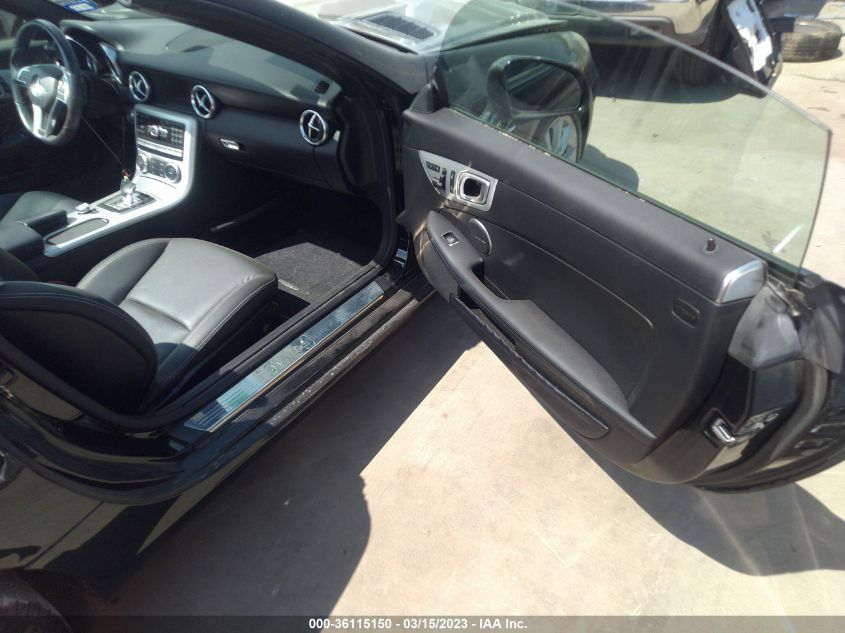 2016 MERCEDES-BENZ SLK SLK 300 - WDDPK3JA0GF124364