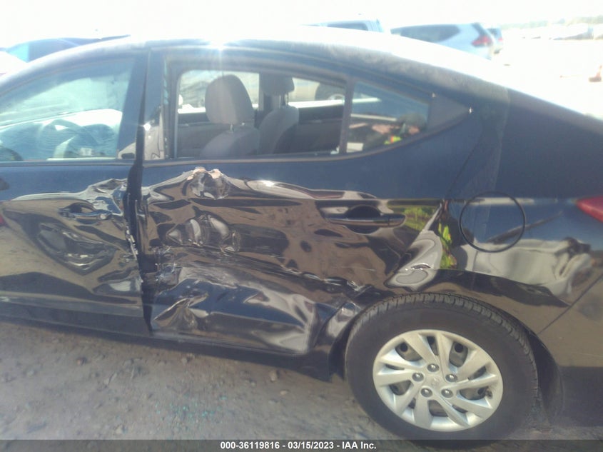 VIN 5NPD74LF5JH260497 2018 HYUNDAI ELANTRA SE