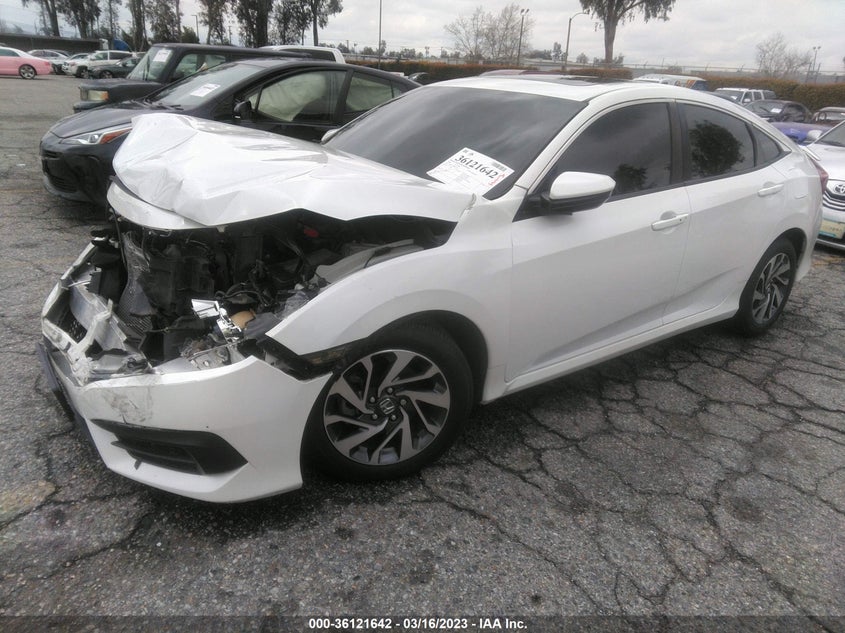 VIN 2HGFC2F76JH557883 2018 HONDA CIVIC SEDAN EX