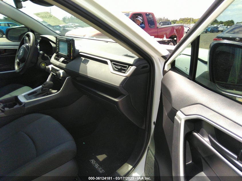 VIN 2T3H1RFV4KW050485 2019 TOYOTA RAV4 LE