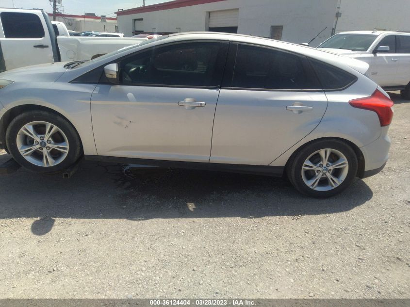 VIN 1FADP3K2XDL125630 2013 FORD FOCUS no.3