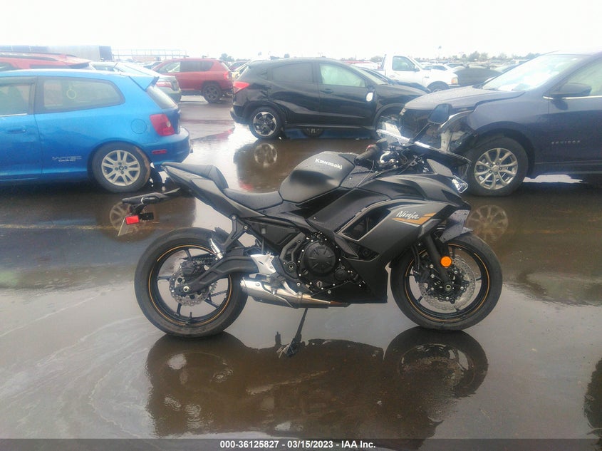 VIN ML5EXER10PDA83908 2023 KAWASAKI EX650 R