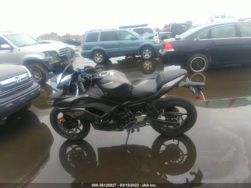 VIN ML5EXER10PDA83908 2023 KAWASAKI EX650 R