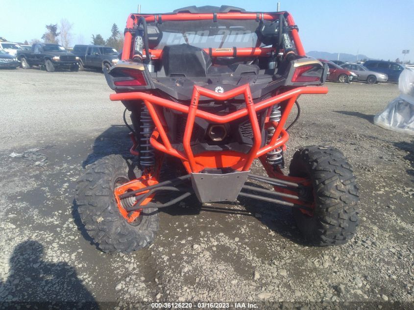 2018 CAN-AM MAVERICK X3 X RS TURBO R - 3JBVXAW27JK000428