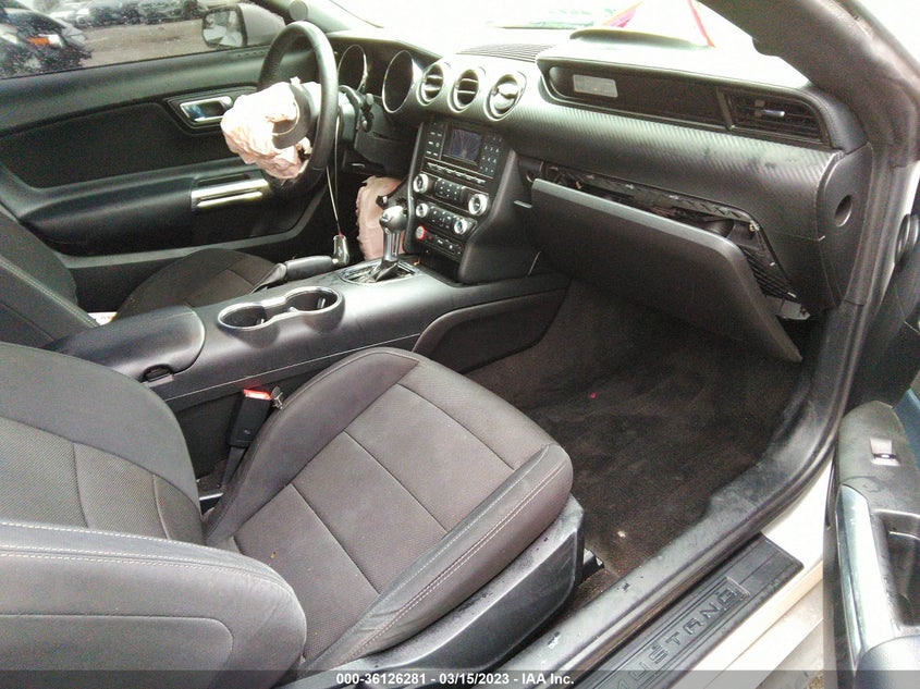 VIN 1FA6P8AM7H5210847 2017 FORD MUSTANG V6
