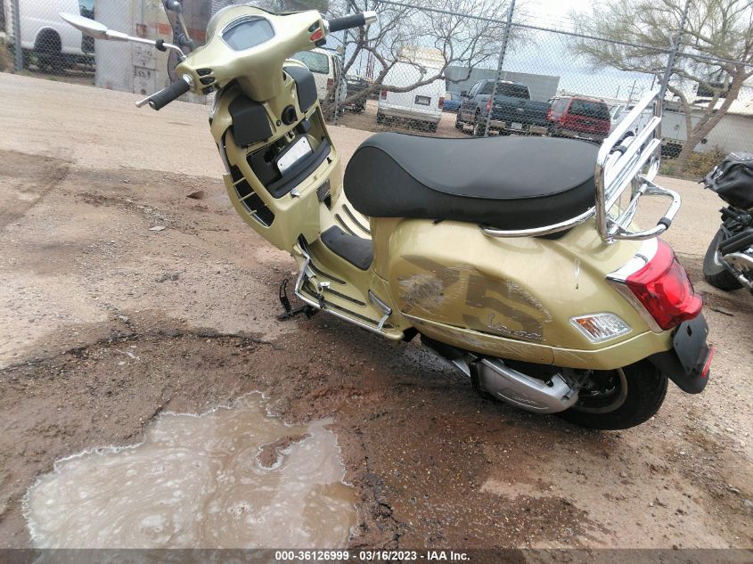 2021 VESPA GTS 300 SUPER ZAPMA39M9M5202641