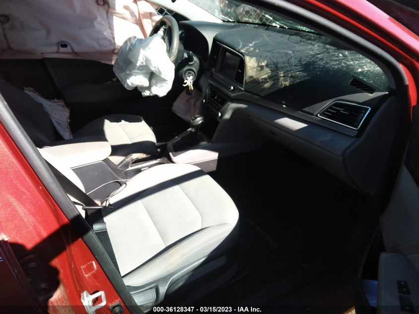 VIN 5NPD84LF3HH101033 2017 HYUNDAI ELANTRA SE