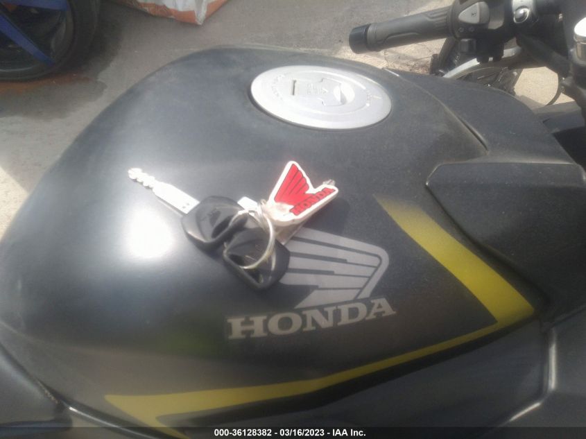 2015 HONDA CBR300 R - MLHNC5103F5101826