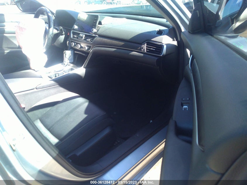 VIN 1HGCV1F43KA077913 2019 HONDA ACCORD SEDAN EX 1.5T