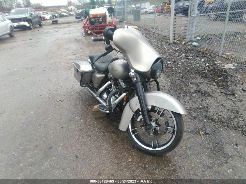 2007 HARLEY-DAVIDSON FLHX - 1HD1KB4147Y09759