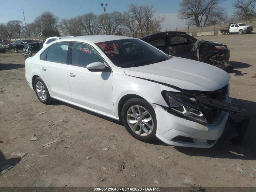 1VWAA7A30JC045567 VOLKSWAGEN PASSAT 2.0T S/R-LINE 2018